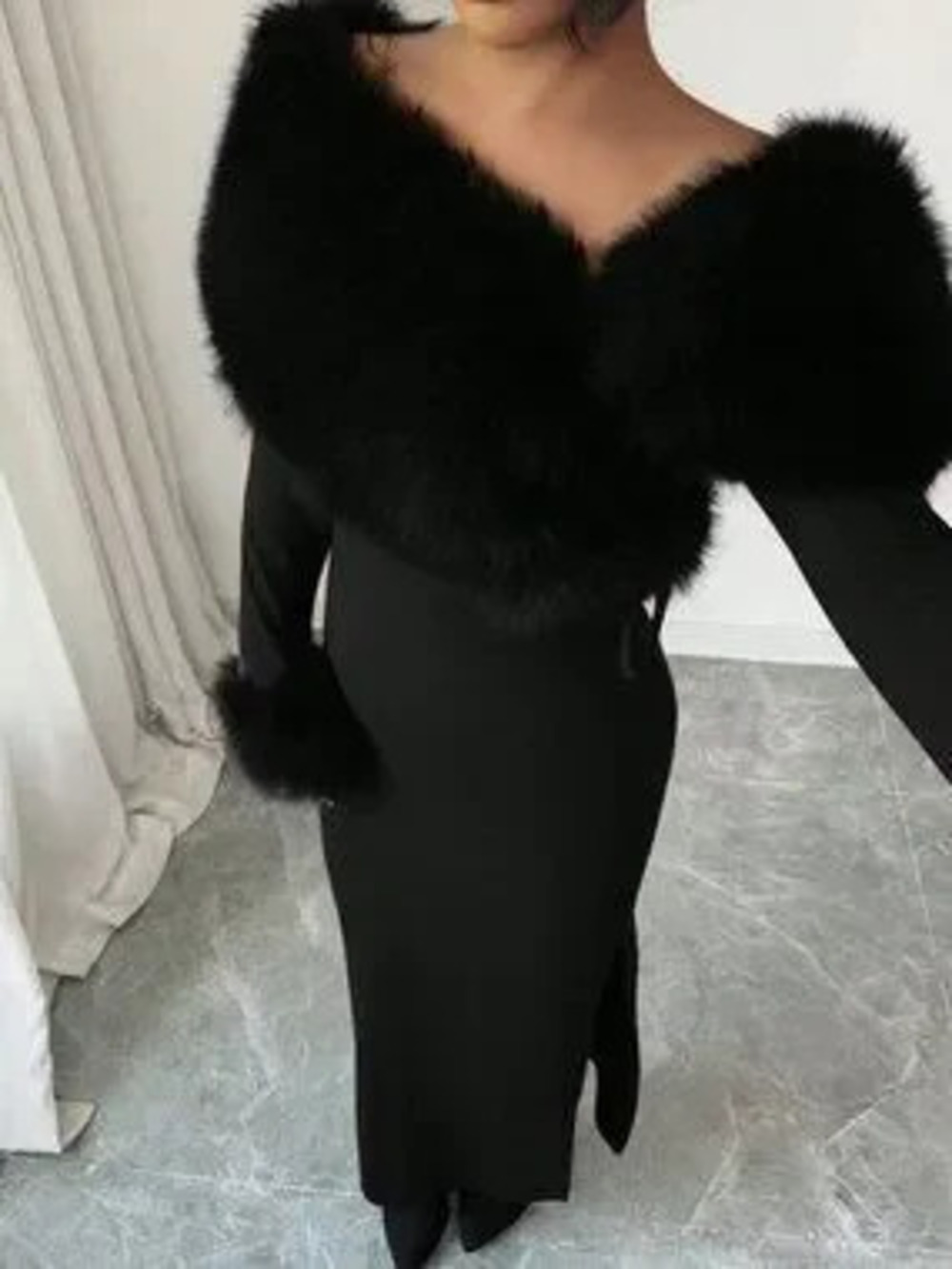 Black Elegant Women's Off-Shoulder Faux Fur Collar Long Dress